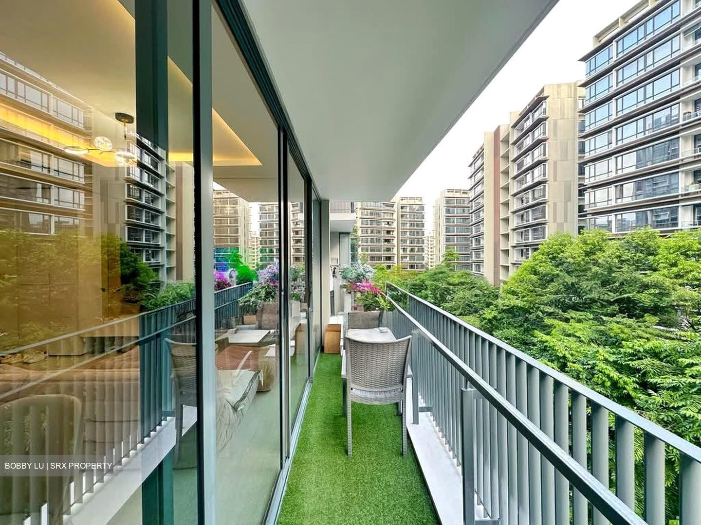The Palette (D18), Condominium #537101331